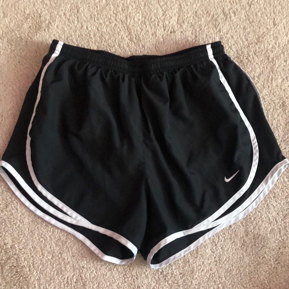Nike Tempo Short